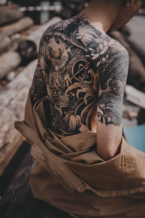 japanese black and gray tattoos|traditional japanese style tattoo artists.